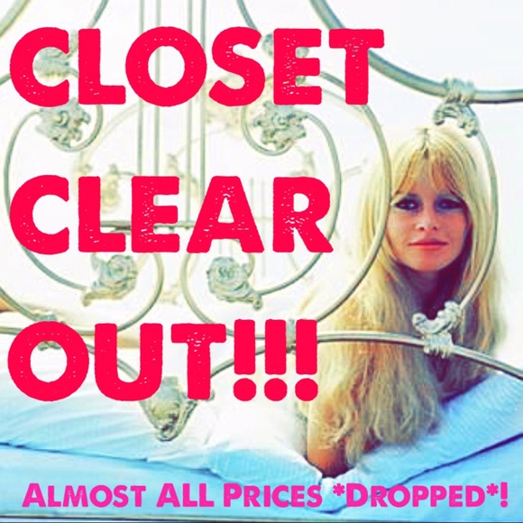 ✨ Welcome! Closet Clear Out (CCO)!! ✨ - Picture 1 of 7